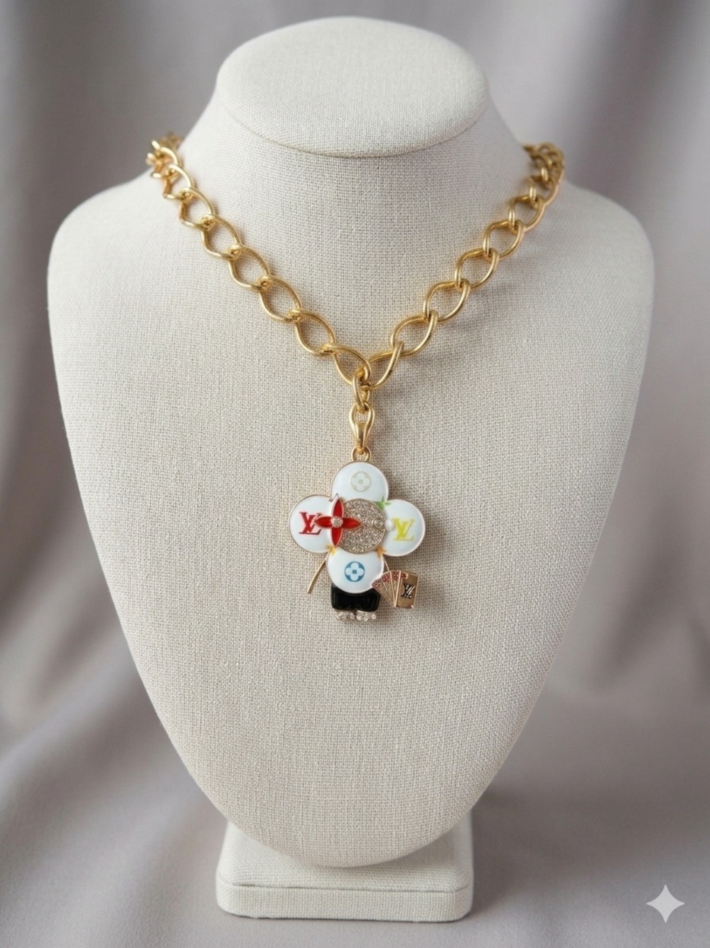 Gold Chain Necklace with Multicolor Vivienne Poker ♥️ ♦️ ♣️ Motif